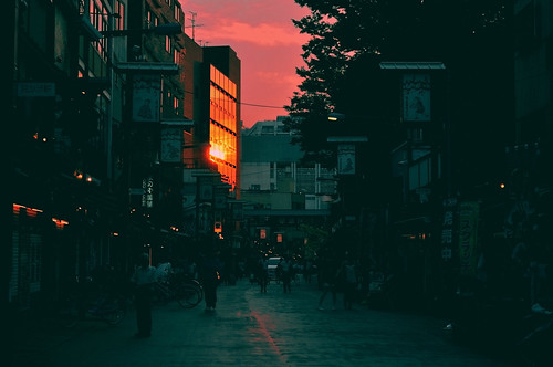 asakusa tokyo japan sunset light reflection asia