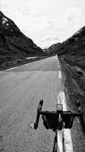 crescent norway trip zepto bicycle mountain road vacation