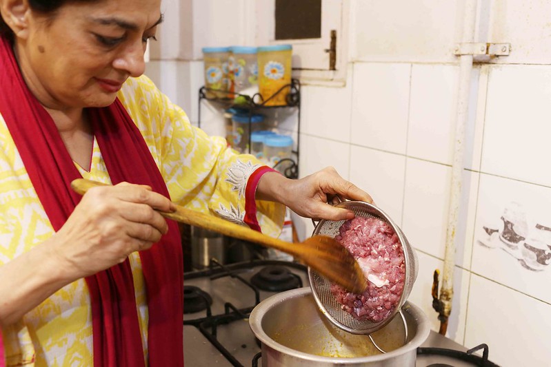 Julia Child in Delhi – Author Sadia Dehlvi Makes the Rarely Found Mango Qeema, H. Nizamuddin East