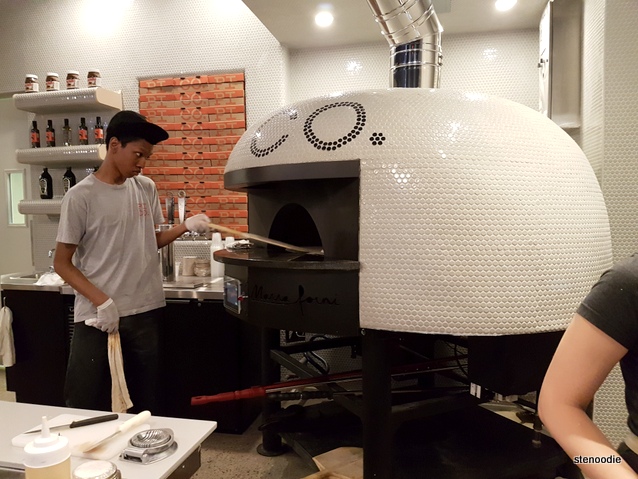 Pi Co. pizza oven