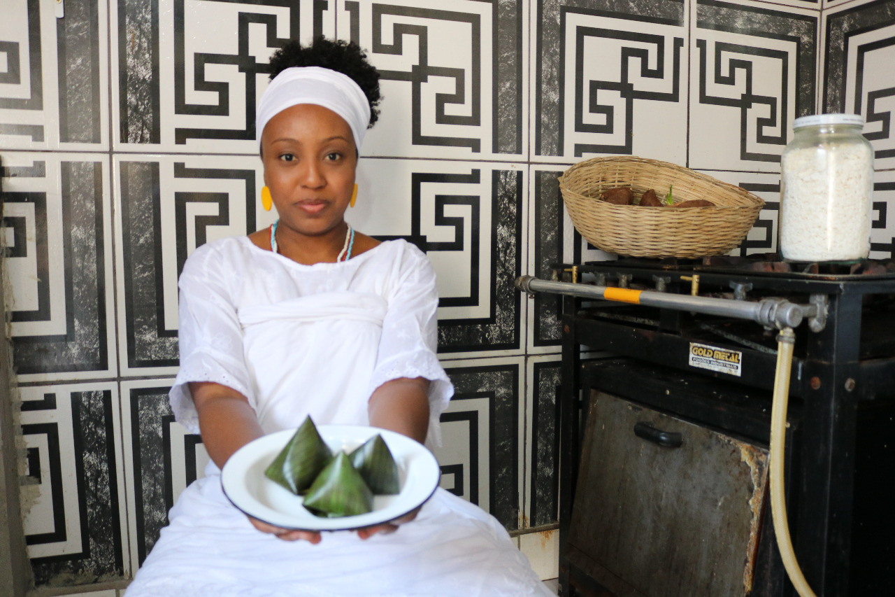 "A mulher cozinheira foi a grande responsável pela manutenção e transmissão desse saber que vem desde África". Foto: Juliano Vieira/pg-nmga