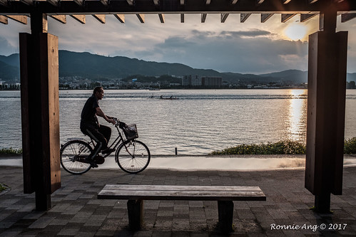 lakebiwa otsu bicycle sunset sun biwako fujix100f fujifilm
