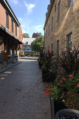 Alley off Place Jacques Cartier, Old Montreal QC