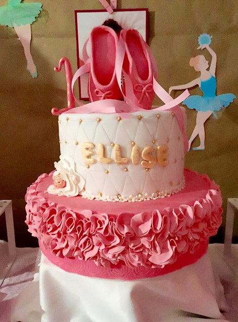 Ballerina Themed Cake by Ay L Een
