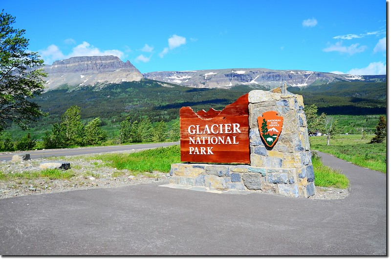 Entrance sign, Glacier National Park, Montana USA