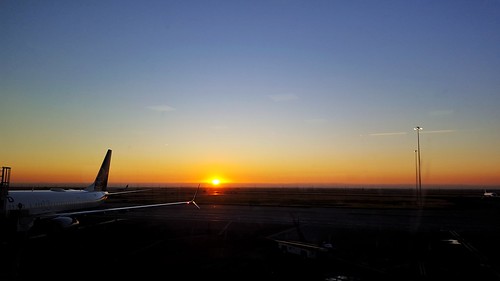 plane sunrise airport