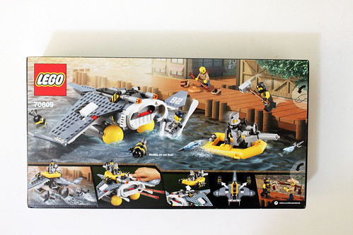 The LEGO Ninjago Movie Manta Ray Bomber (70609)
