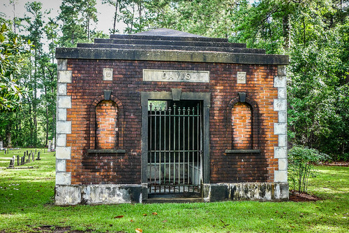 Davis Mausoleum-002