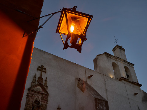 mexico morning blue lamp sunrise templodelaterceraorden sanmigueldeallende guanajuato dawn bluehour architecture hour tower catholic bell historic mx