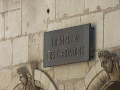 La Maison des Cariatides - Rue Chaudronnerie, Dijon - sign