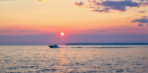 chambersisland wisconsin bayofgreenbay fishcreek doorcounty sunset boats landscapewaterscape johnhenrygremmer