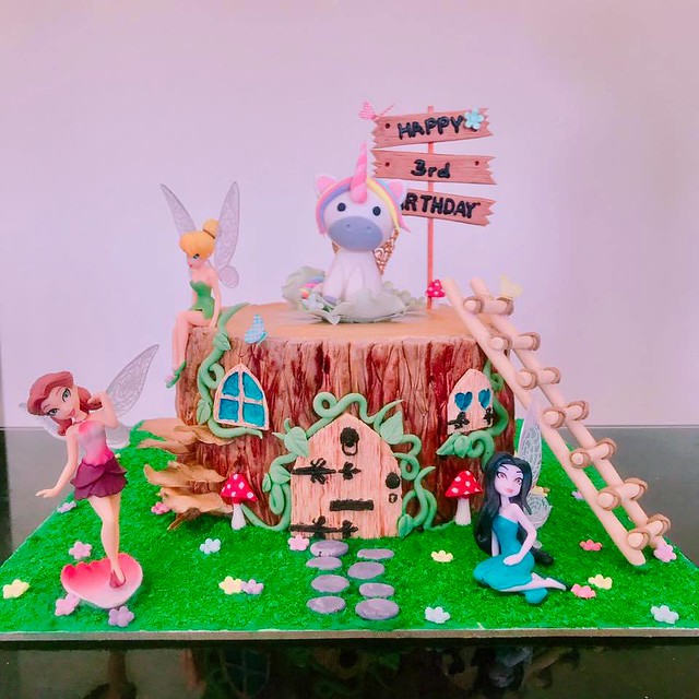 Unicorn and Fairy Cake by Tracy Chen of Sweetology Designer Cake
