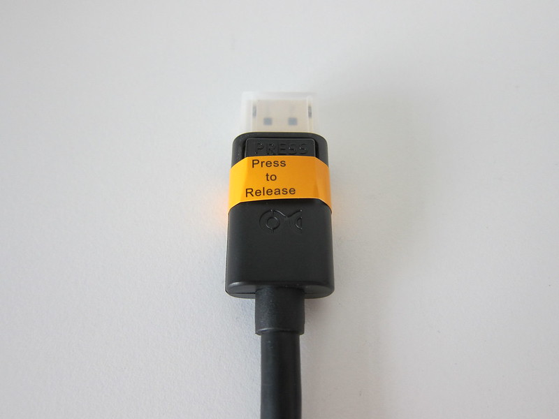 Cable Matters DisplayPort to DisplayPort Cable - DisplayPort End