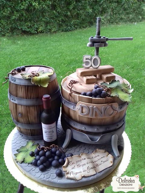 Wine Barrel Cake by Dolcidea creazioni