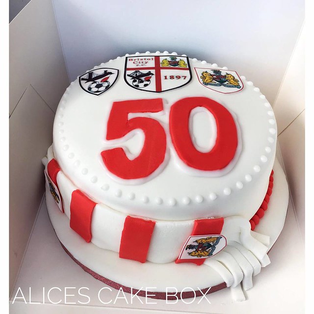 Cake by Alice's Cake Box