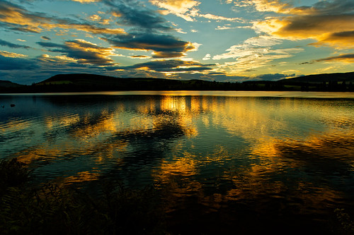 reflections water waterscape loch lintrathen scottishwater scotland scenery sunset clouds calm reflect freshwater canon 5dmk3 5d 24105mm angus july 2017 atomspheric glow ecosse reservoir idyllic halcyon