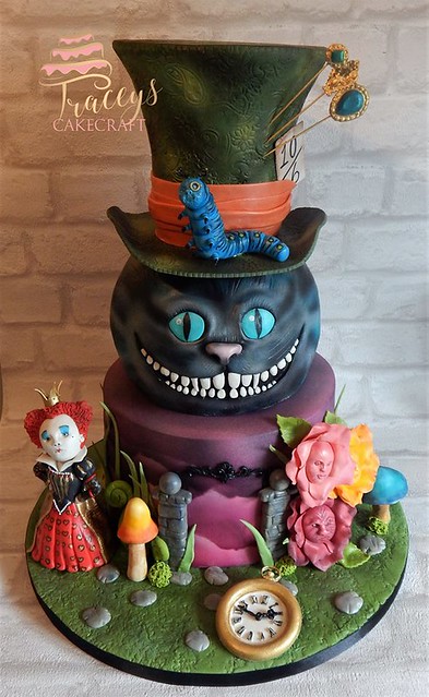 Alice in Wonderland Cake by Tracey Shaw