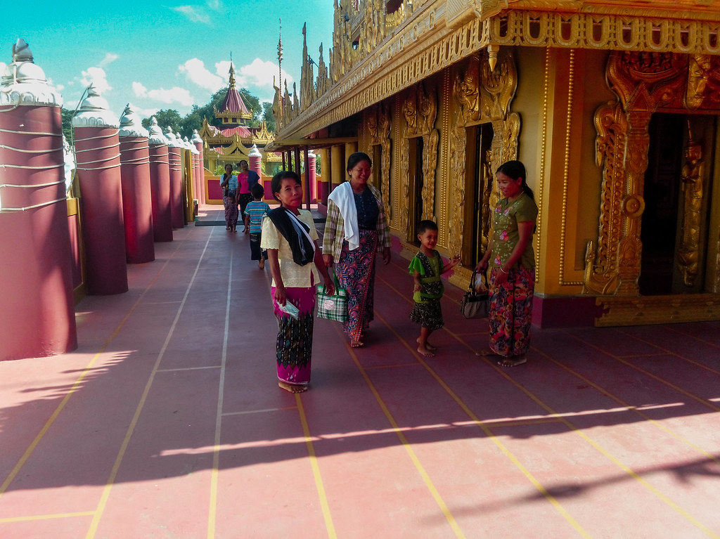 Maynmar: Mandalay, Lago Inle, Bagan, Rangún - Blogs de Myanmar - Día 2. 2015.11.17. Mandalay (10)