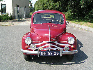 Renault_4CVBerline_1950_R1