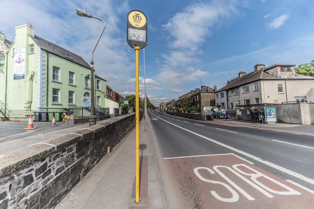 BUS STOP 195 [THIS IS CLOSE TO THE NEW LUAS TRAM STOP AT BROADSTONE]-132840