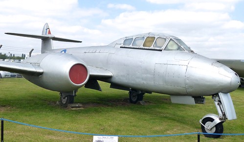 VZ 634 ‘Royal Air Force’ Gloster Meteor T7 on ‘Dennis Basford’s railsroadsrunways.blogspot.co.uk’