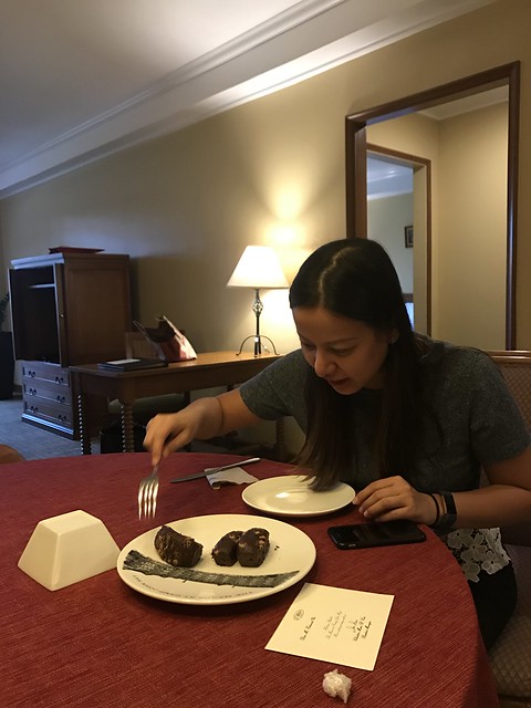 Baguio Aug 25, 2017  eating choco slices