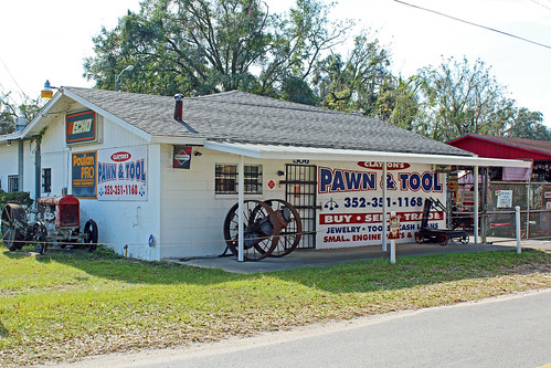 commercialbuilding pawnshop signage tractor ocala florida