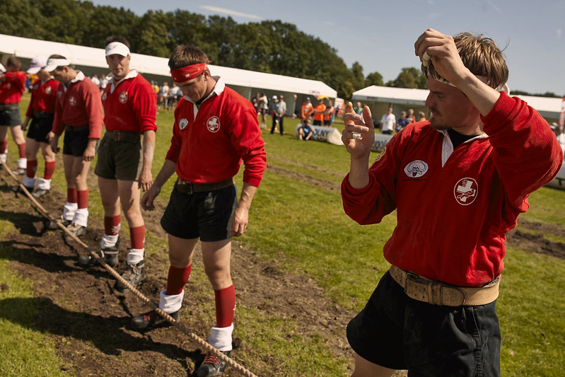 Tug of War Men Outdoor