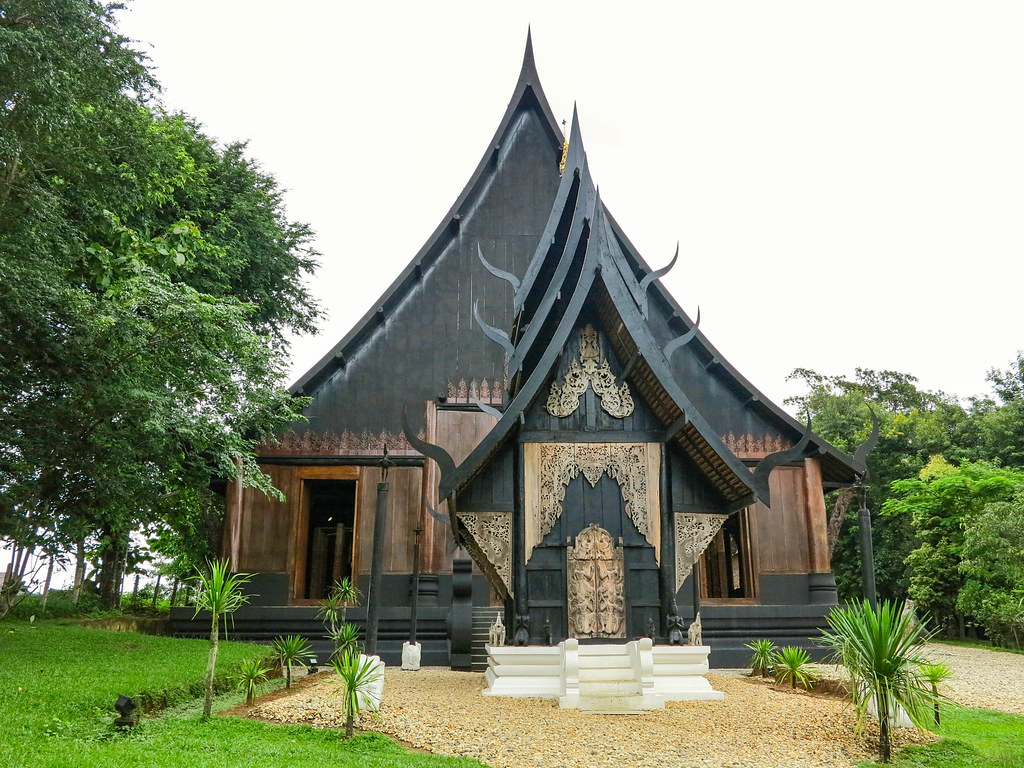 Casa negra en Chiangrai