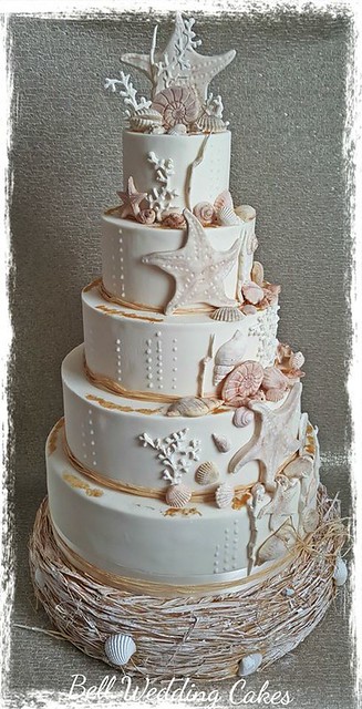Cake by Jay Bell of Bell Wedding Cakes Southend