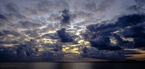 fujifilm xt1 fujinonxf14mmf28r sunrise dawn morning water river oosterschelde easternscheldt estuary sky clouds nature landscape outdoor zeeland nederland netherlands holland dutch