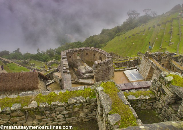 Por las escaleras de PERÚ - Blogs de Peru - Machu Pichu, grandioso entre montañas y niebla (5)