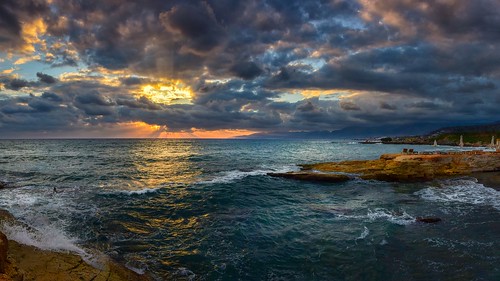 travel sunrise crete creta grecia greece augean cloudly beach sea sky ocean sunset water nikon