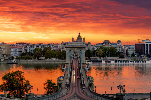 riverdanube danube hdr dri budapest buda pest sunrise colour chainbridge chain bridge art architecture river cars nght