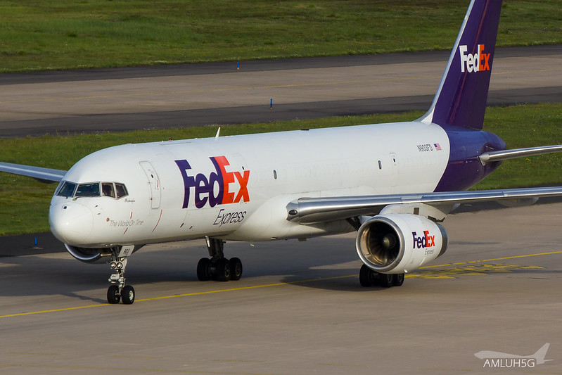 FedEx - B752 - N903FD (2)
