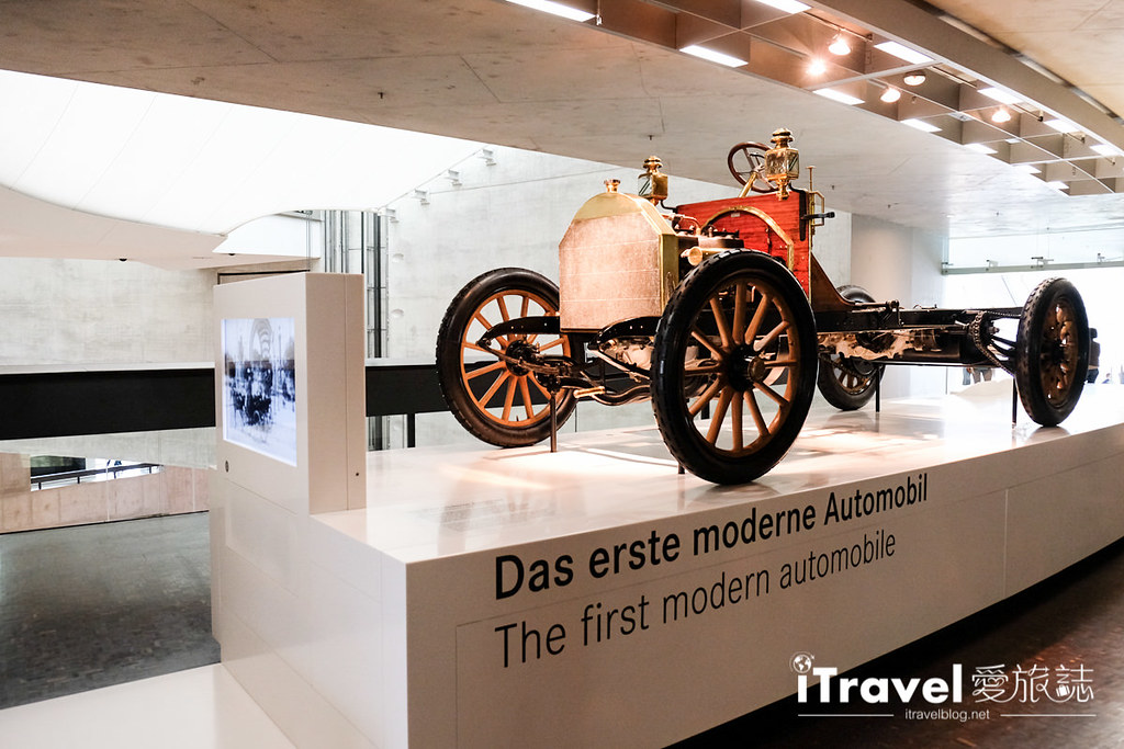 德国斯图加特奔驰博物馆 Mercedes-Benz Museum (34)