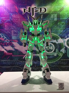 Gundam Unicor 1/20: Light Emitting Edition