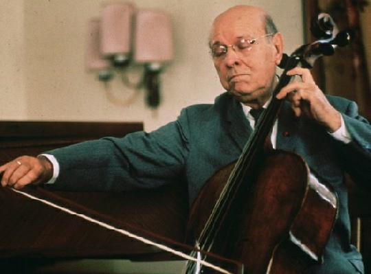 Pablo Casals playing cello