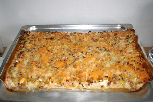 24 - Leek pie with feta - Finished baking / Lauchkuchen mit Schafskäse - Fertig gebacken