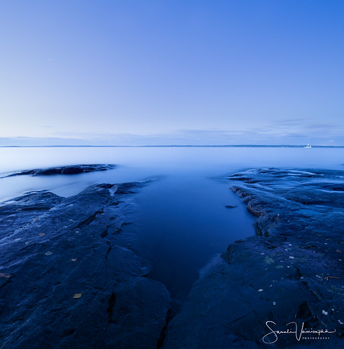 näsijärvi jänissaari näsilake lake longexposure bluemoment rockformation sail sunset tampere finland 2017 canon 1635mmf4isusml