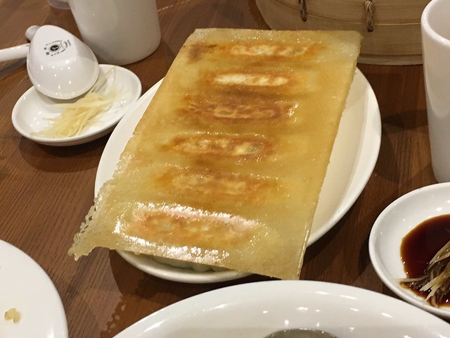 蝦肉煎餃(NTD$190 + 10% 服務費)@鼎泰豐板橋大遠百店