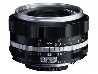 Voigtlander-Ultron-40-mm-f2-SL-II-S-lens-for-Nikon-F-1