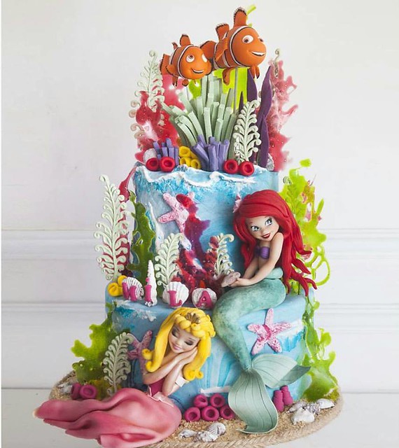 Cake by Auriana Bakes