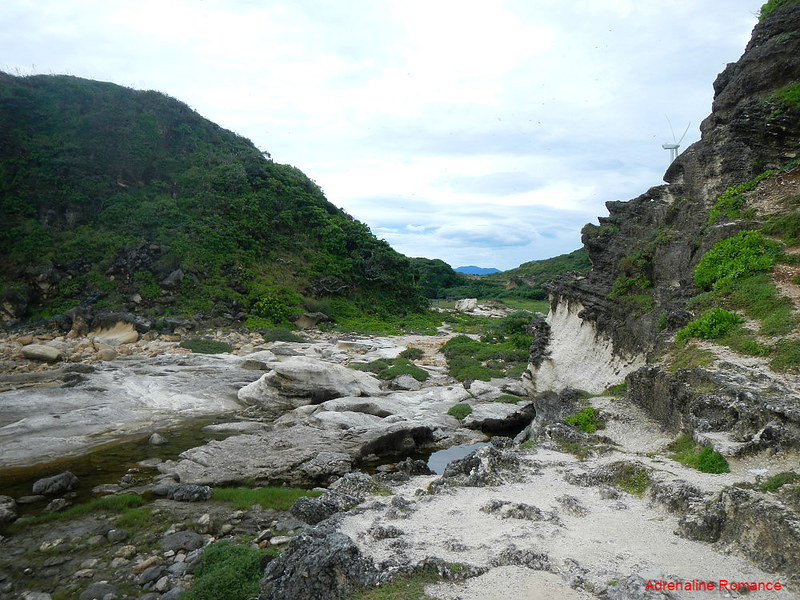 Kapurpurawan Rock Formations
