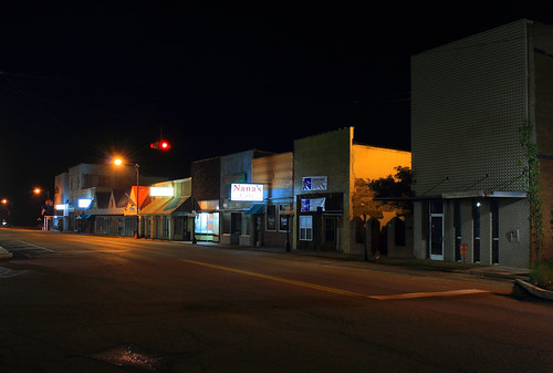 night downtown tennessee newbern city buildings smalltown