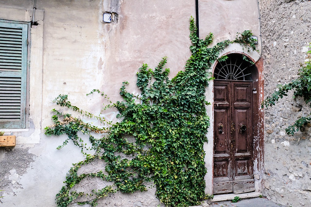 Doors in Tivoli, Italy