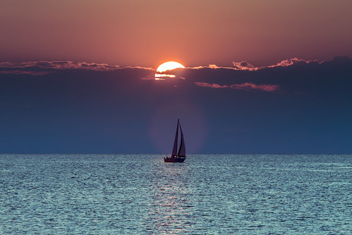 lakeerie sailboat sunset greatlakes dusk ohio dslr horizon lorainohio canon