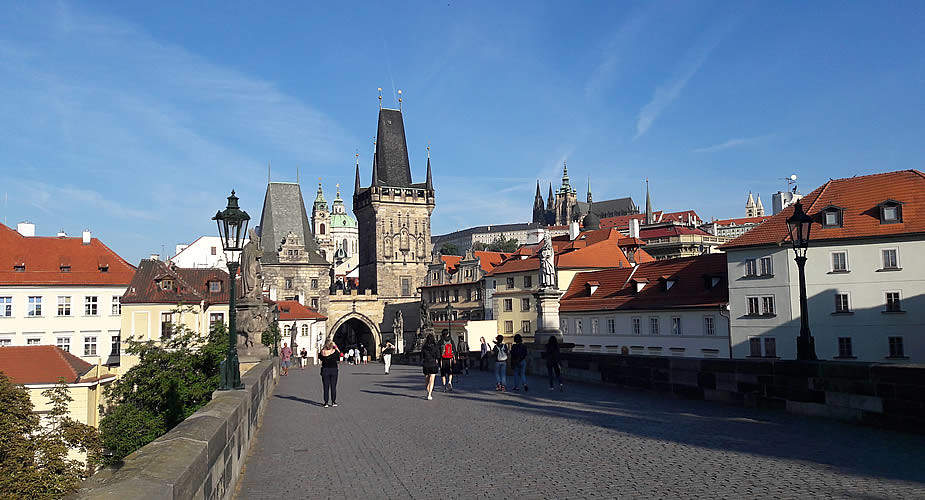 48 hours in Prague: Charles Bridge | Mooistestedentrips.nl