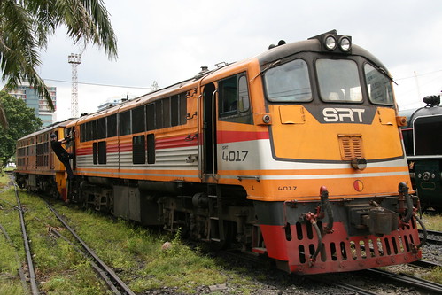 Thai State Railway UM12C(GE) series in Thon Buri.Sta, Bangkok, Thailand / Aug 15, 2017