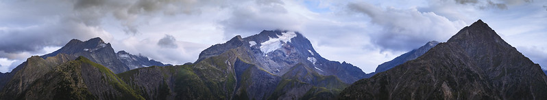 https://farm5.staticflickr.com/4354/36593414853_2192b25f38_c.jpg